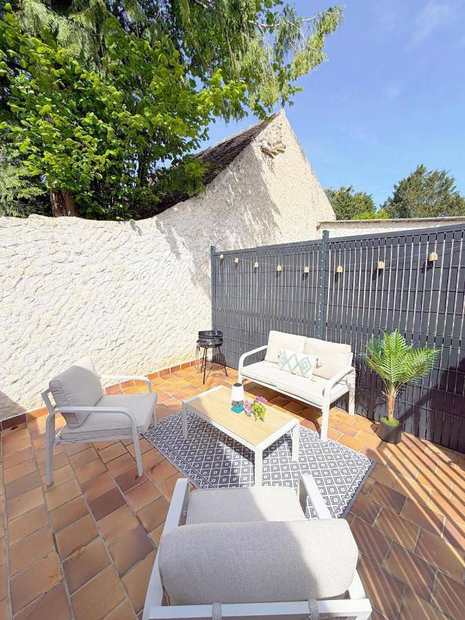 Location de vacances pour 3 personnes, avec Terrasse et Vue à Monéteau - 2