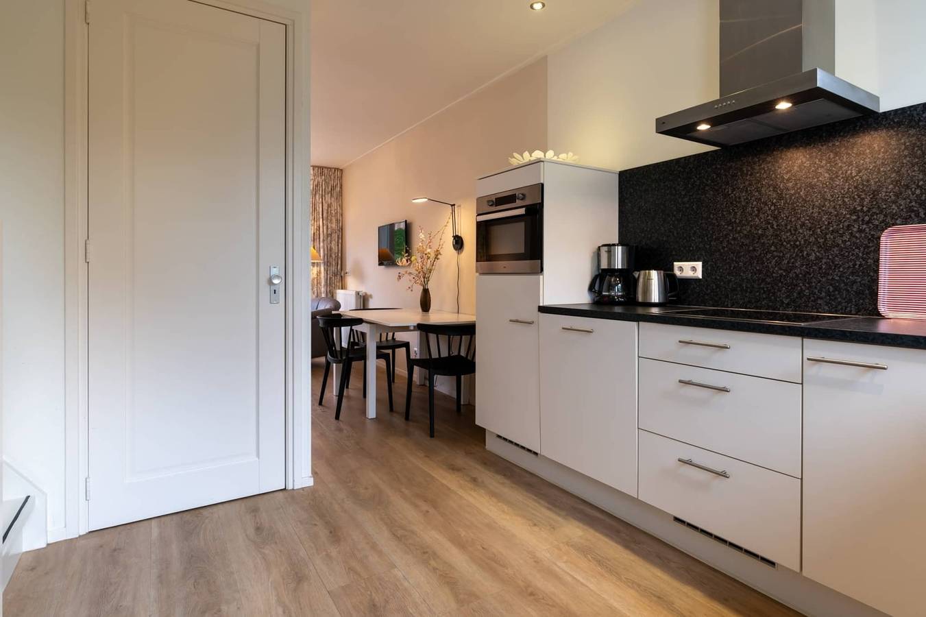 Cozy 3-person house, quietly located close to the beach and Mantelinge Domburg in Domburgo, Walcheren