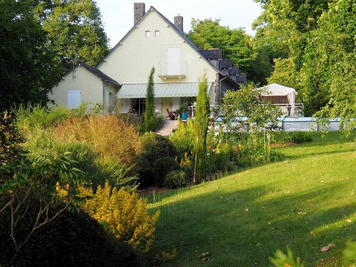 Maison d’hôte pour 2 personnes, avec Jacuzzi et Jardin ainsi que Piscine et Sauna