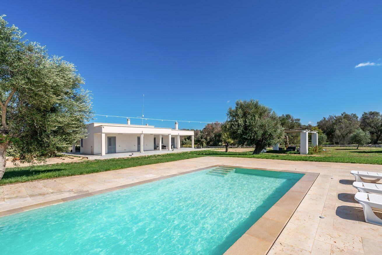 Villa für 14 Personen mit Garten in Carovigno, Salento