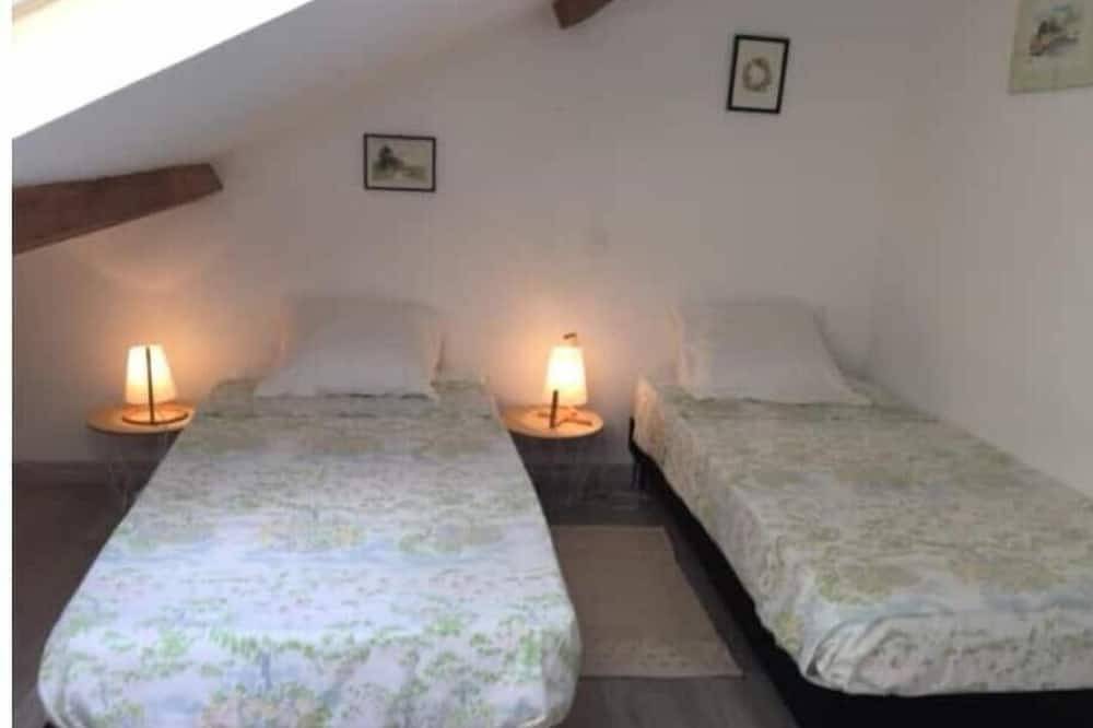 La Muzardière Gîte 4 /5 Personnes in Taradeau, Draguignan region