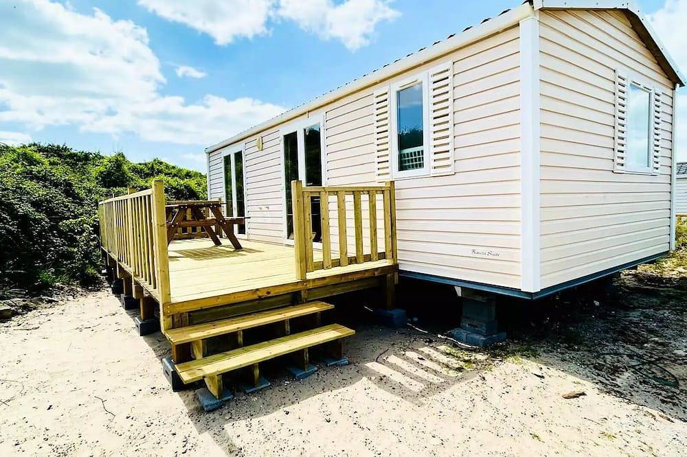 Mobil Home 4 pièces 6 personnes + Tv in Sainte Cécile Plage, Camiers