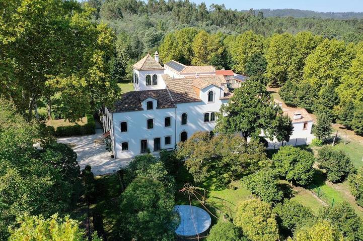 Apartamento de férias para 4 pessoas, com sauna e jacuzzi e ainda jardim em Lousã