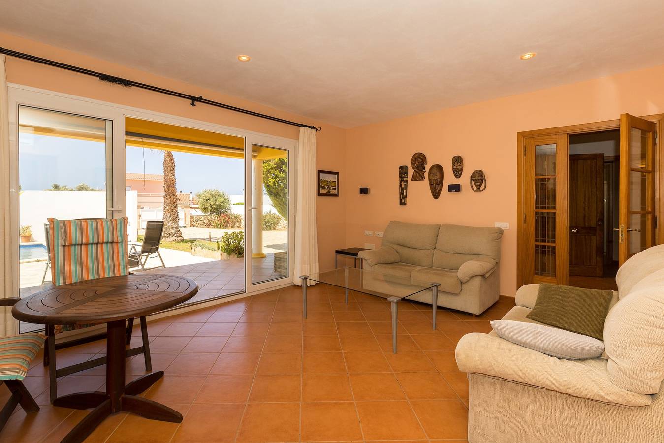 Encantadora villa "Sa Tramuntana" con piscina, balcón, terrazas y jardín in Cala Blanes, Ciudadela