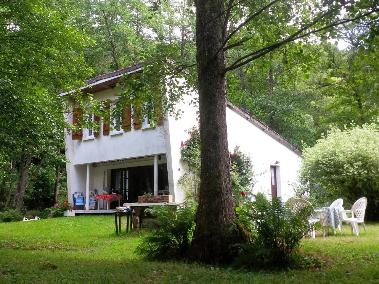 Maison les isles menefriers in Quarré-les-Tombes, Parc naturel régional du Morvan