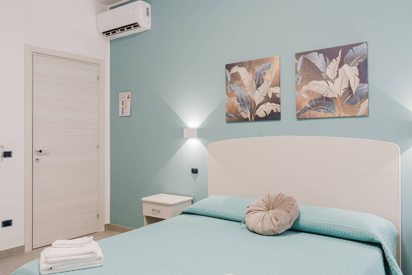 Bed And Breakfast Champagneria "Camera 2" con terrazza condivisa, Wi-Fi e aria condizionata in Castelvetrano, Castelvetrano (Comune)