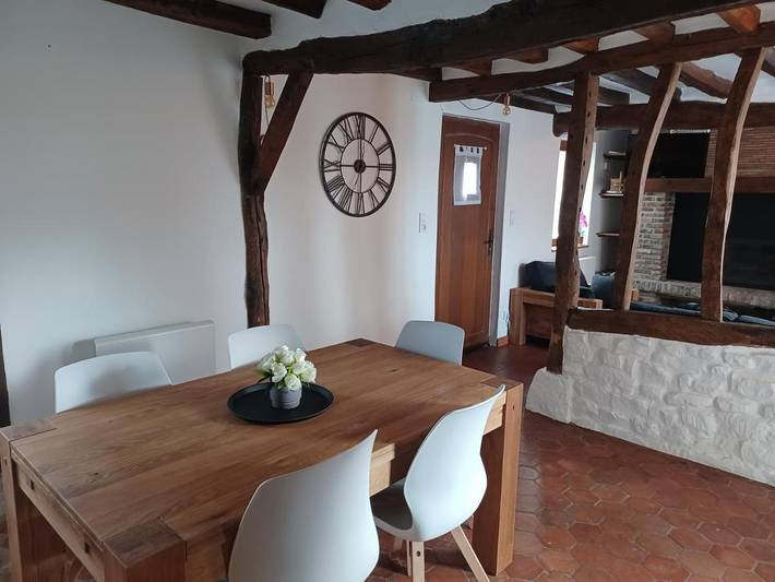 Location de vacances pour 5 personnes, avec jacuzzi ainsi que terrasse et jardin, adapté aux familles à Mesnières-en-Bray