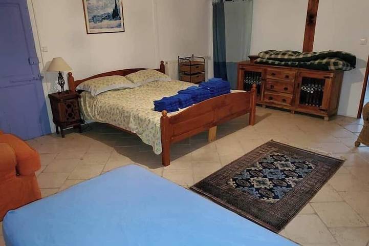 Location de vacances pour 12 personnes, avec jardin et terrasse à Saint-André-de-Lidon - 3