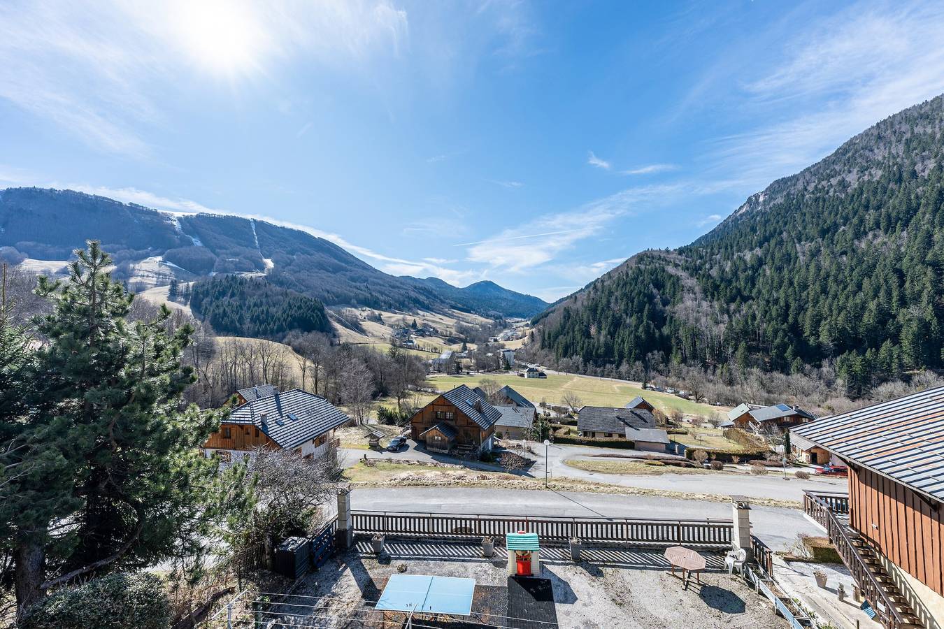 Ganze Wohnung, Appartement „Edelweiss“ mit Bergblick, Balkon und Wlan in Aillon-le-Jeune, Chambéry und Umgebung