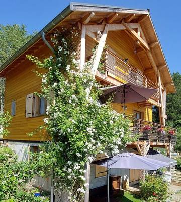 Gîte pour 2 personnes, avec terrasse et jardin dans Hautes-Alpe