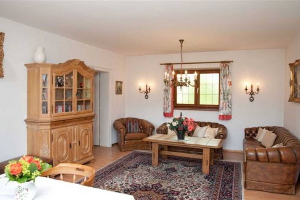 Bungalow -Ferienhaus - Gästehaus Zibert in Rottach-Egern, Bayerische Alpen