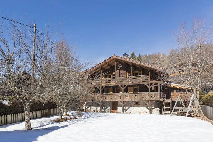 Chalet pour 12 personnes, avec jacuzzi et jardin à La Clusaz