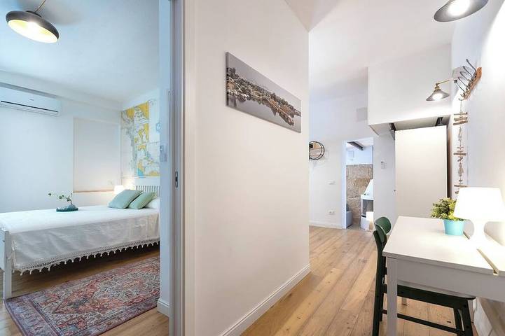 Ganze Wohnung, Beautiful apartment in the heart of the Old Town a step away from the sea in Alghero Vecchia, Alghero