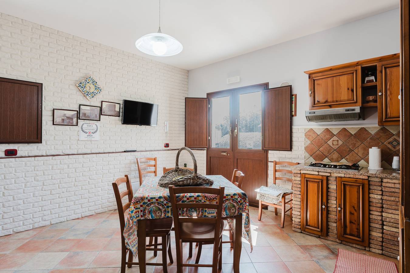 Apartamento entero, Apartamento 'Casa Vacanze 4 Pileri - Perollo' con vistas a las montañas, piscina comunitaria y Wi-Fi in Sciacca, Provincia de Agrigento