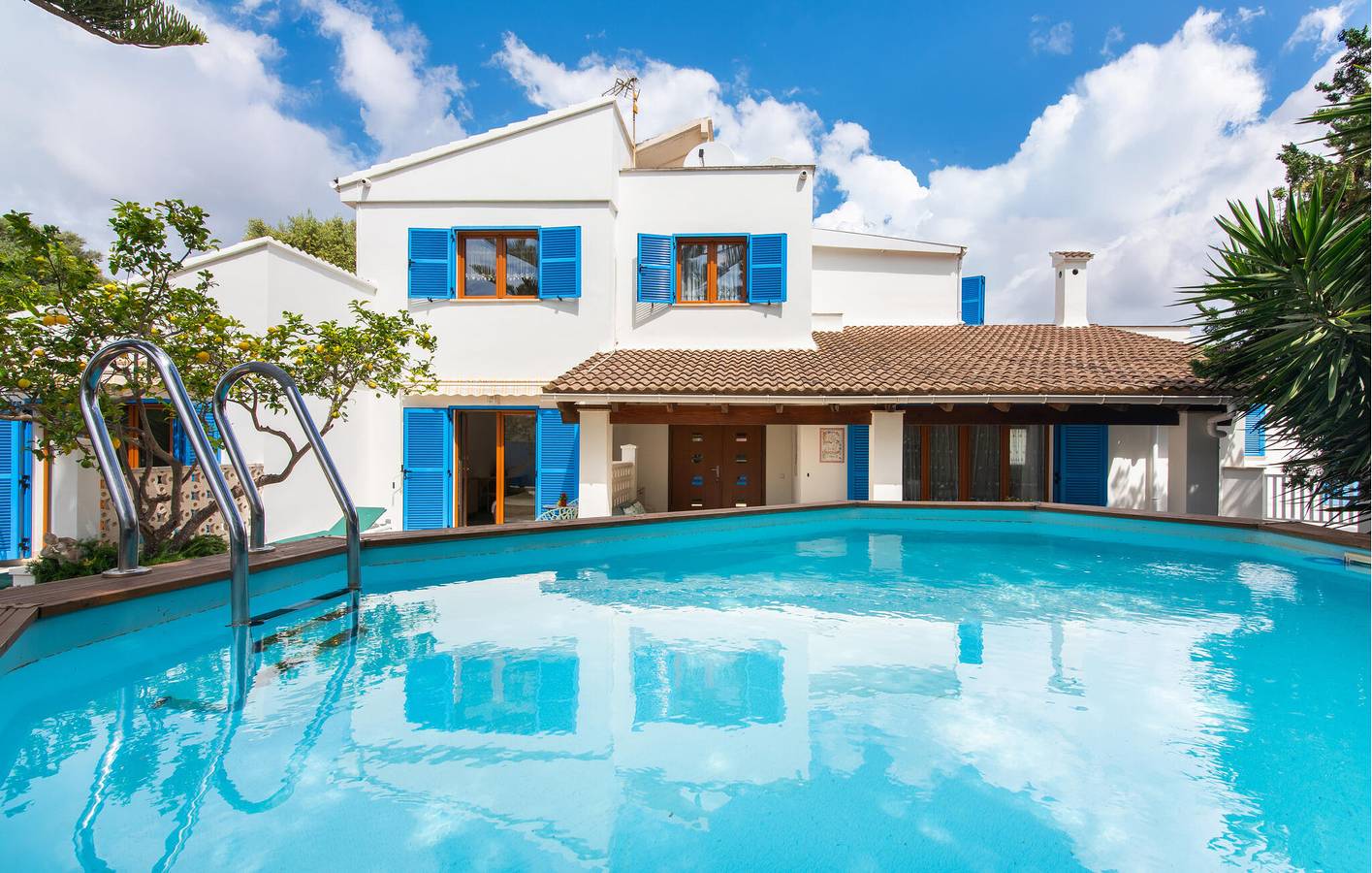 Acogedor Apartamento con WiFi, AC, Piscina, Terraza - 2km de la Playa de Cala Morlanda in Sa Coma, San Lorenzo de Cardessar