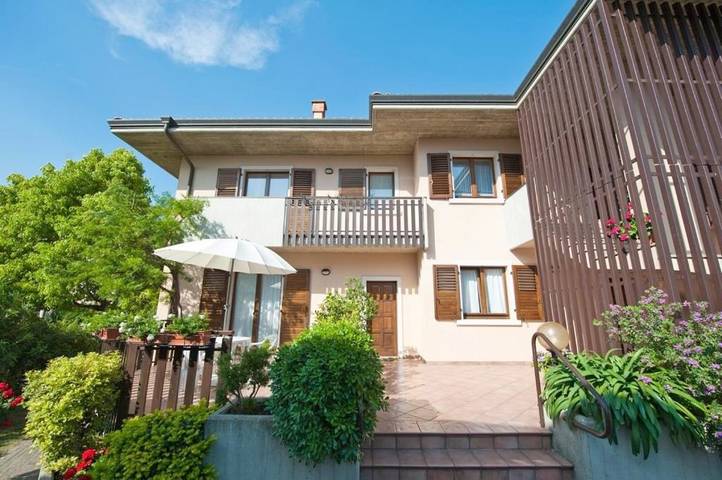 Apartamento de vacaciones para 4 personas, con terraza y jardín - 1