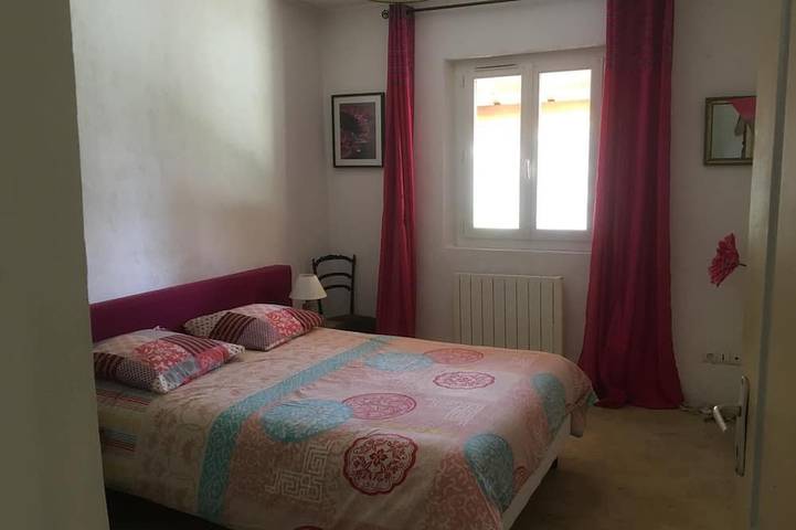 Location de vacances pour 6 personnes, animaux acceptés à Mollégès - 2