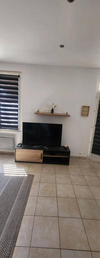 Gîte pour 6 personnes, avec jacuzzi et jardin à Sorgues - 3