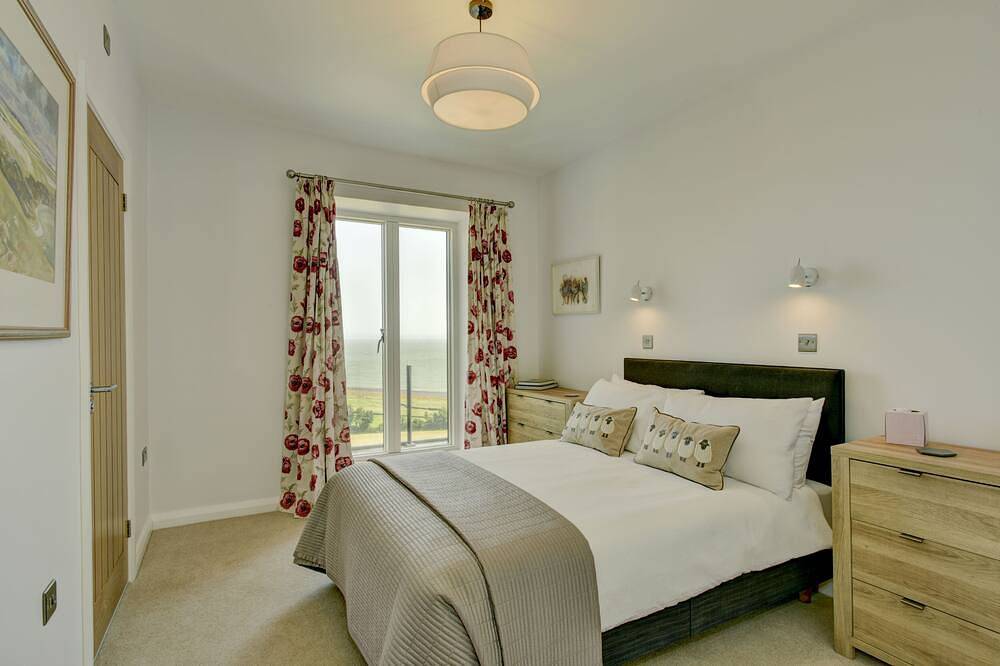 Stunning coastal home with panoramic sea views in Porlock Weir - 6 bed / 6 bath in Porlock, Somerset