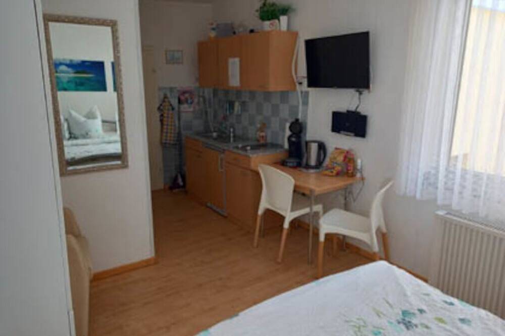 Ganze Wohnung, Ferienwohnung Köln direkt am Rhein in Köln, Rheinland