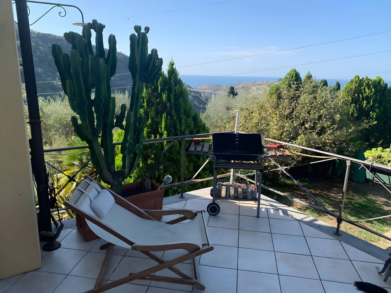 Kamer 'Agapante' met zeezicht, privéterras en Wi-Fi in Sasso di Bordighera, Bordighera
