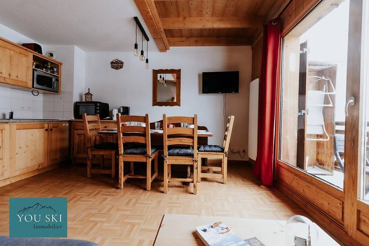 Ganze Ferienwohnung, Cda 54 - Duplex 8 persons with balcony in Saint-Sorlin-d'Arves, Region Saint-Jean-de-Maurienne