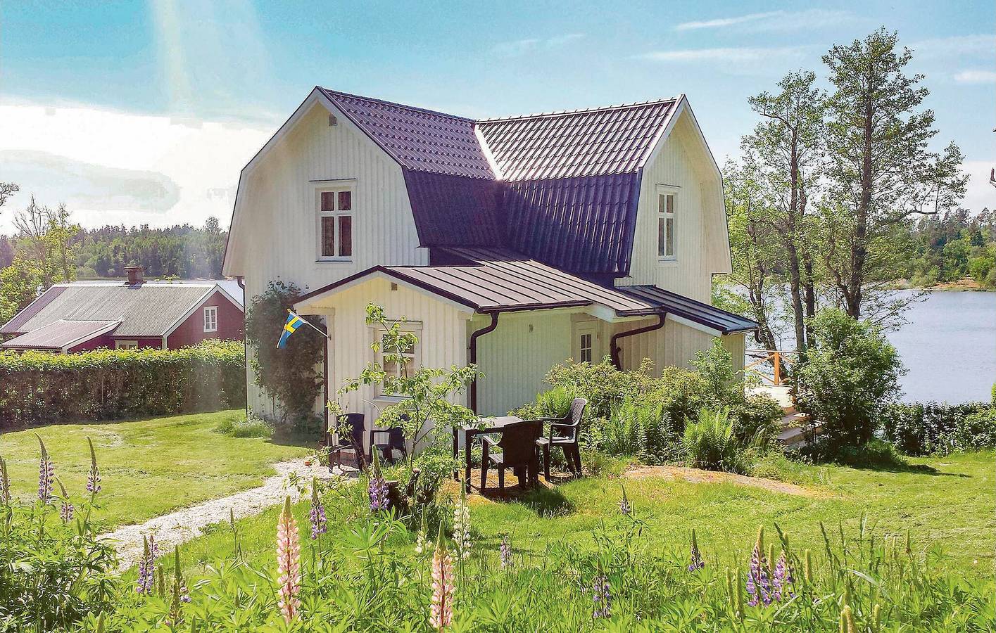 Hus för 4 Personer med trädgård in Mellerud, Vänern