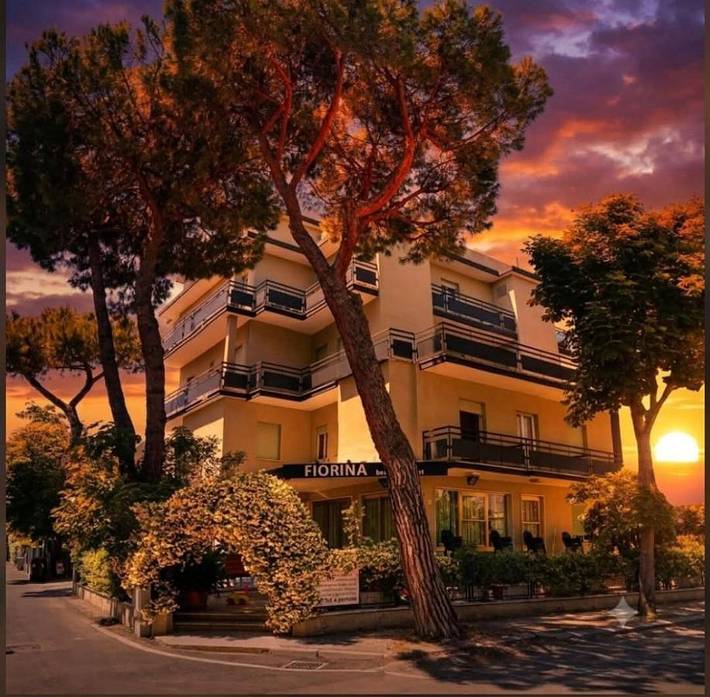 B&b per 5 persone, con Balcone e Terrazza nonché Giardino a Riccione