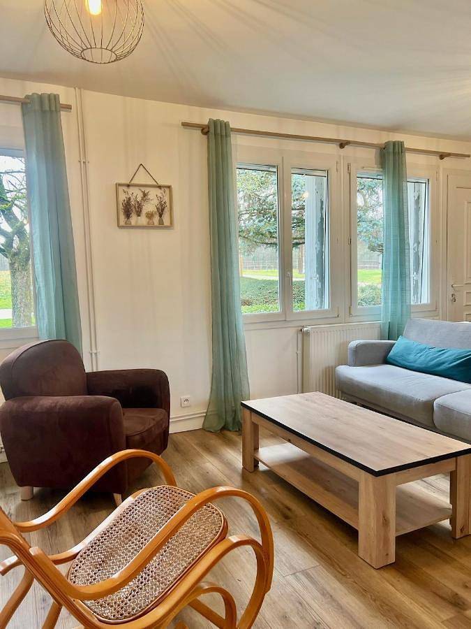 Location de vacances pour 6 personnes, avec jardin à Jossigny - 2