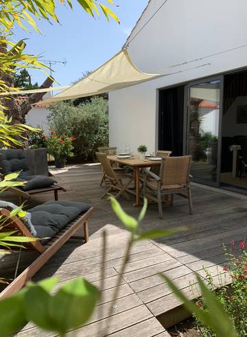 Gîte pour 4 personnes, avec jardin et terrasse à Barbâtre