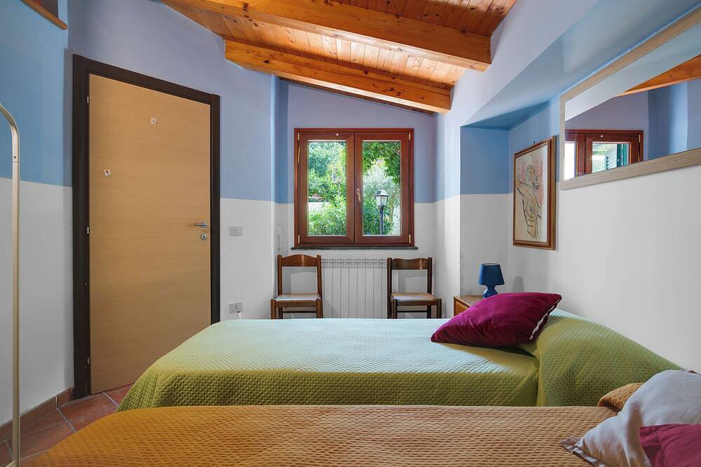 Casa Annalí - 3 bedroom house with private garden by the Amalfi Coast in Maiori, Costiera amalfitana