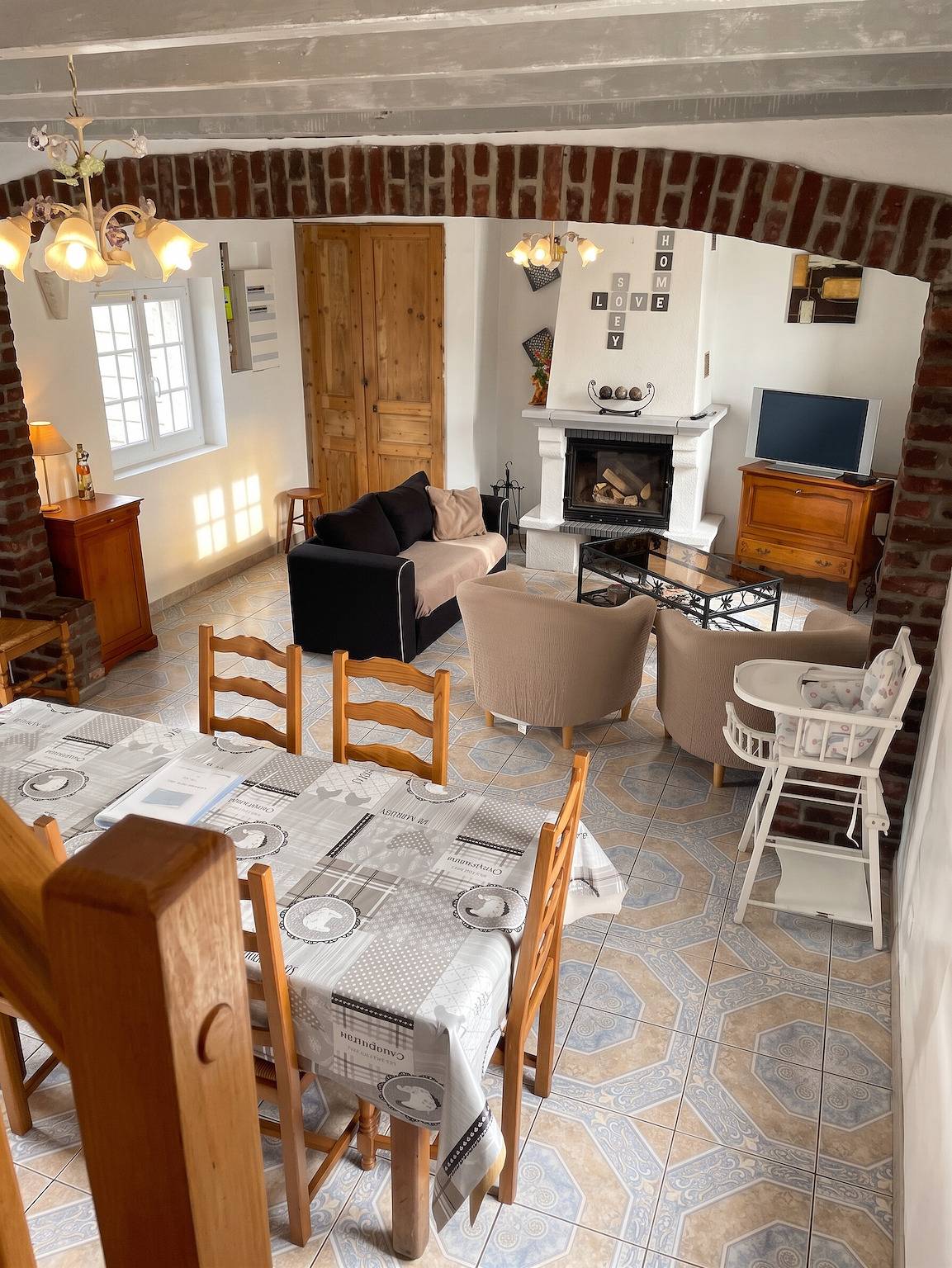 Familienhaus mit Gemeinschaftspool in Lottinghen in Lottinghen, Boulogne-sur-Mer und Umgebung