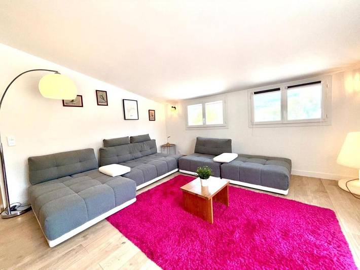 Location de vacances pour 4 personnes, avec piscine et terrasse à Contes - 2