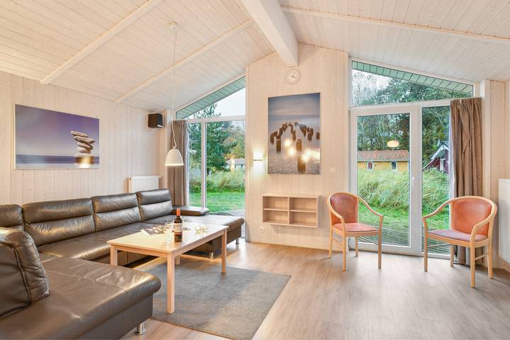 Bungalow für 10 Personen, mit Balkon/Terrasse und Terrasse sowie Sauna