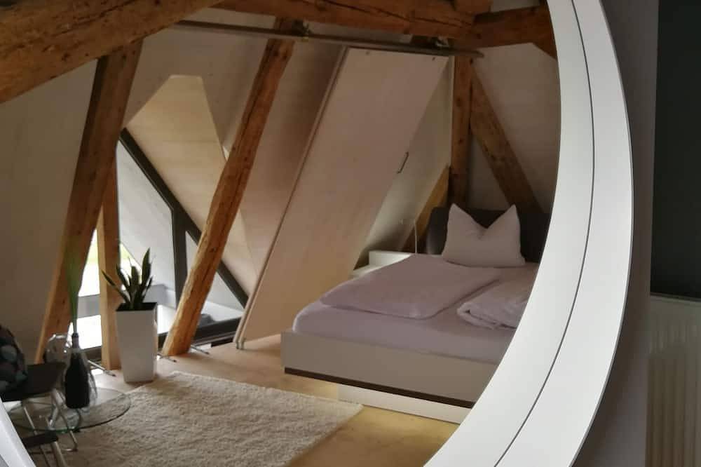 Ganze Wohnung, \"Dachwerk\" - Insel Reichenau moderne Ferienwohnung auf 2 Etagen in Reichenau, Untersee