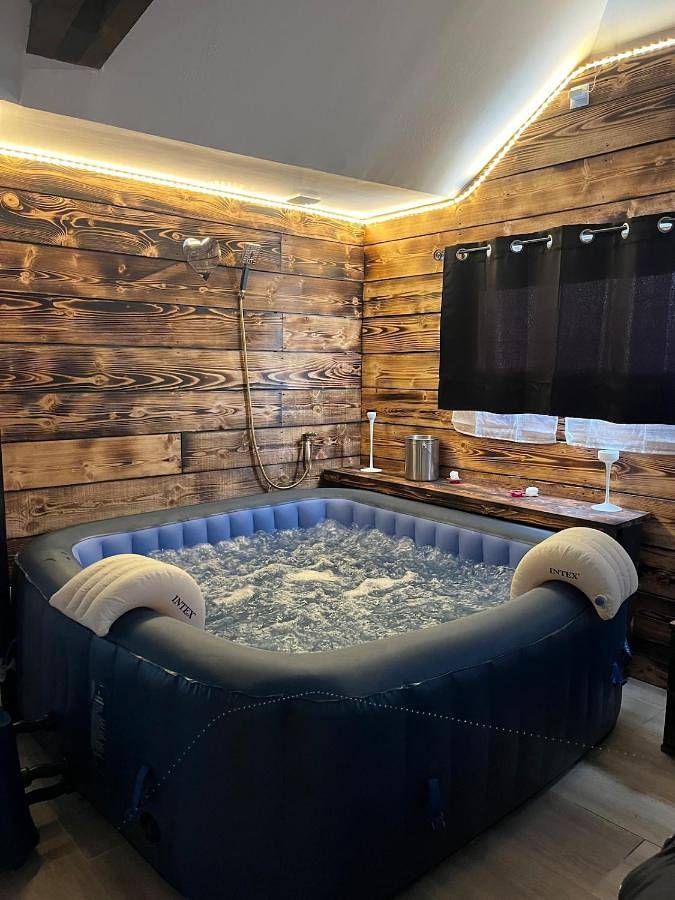 Appartement entier, Le plaisir secret in Nibas, Région d'Abbeville