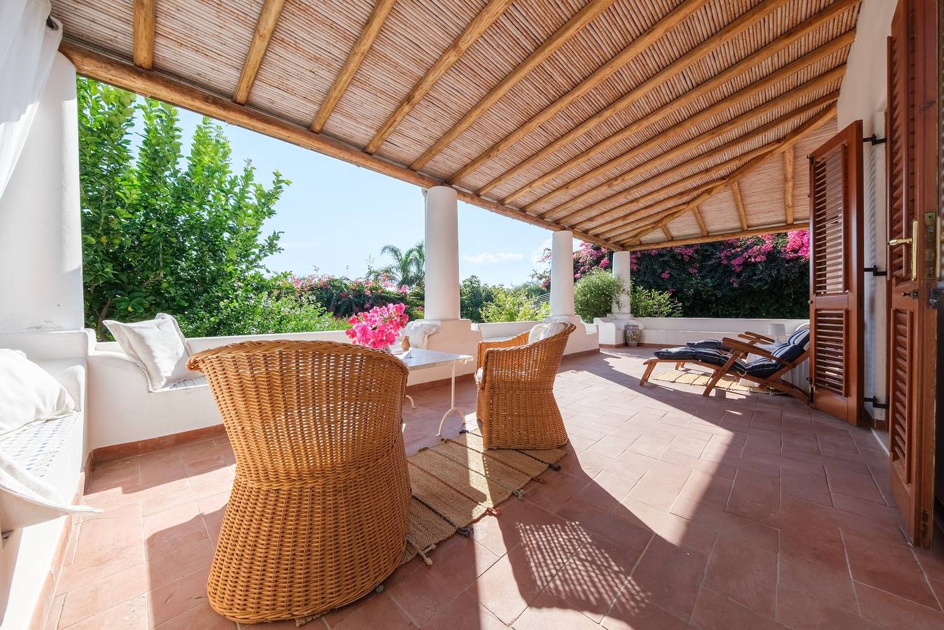 Villa 'Valle Canale Grande' con Vista Mare, Terrazza Privata e Wi-Fi in Lipari