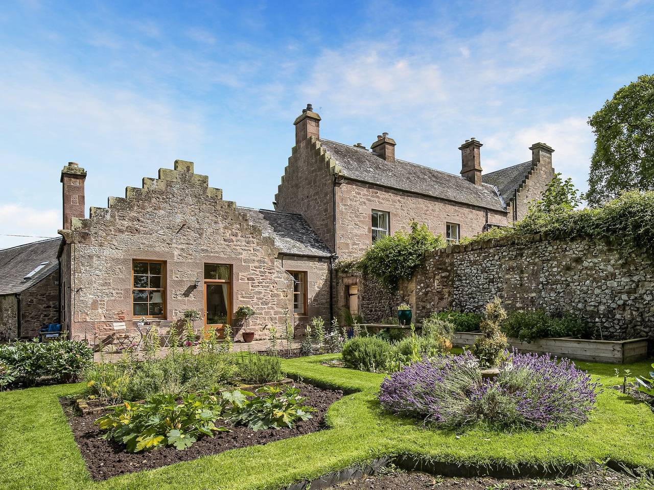 Little Swinton - Garden Cottage in Scottish Borders