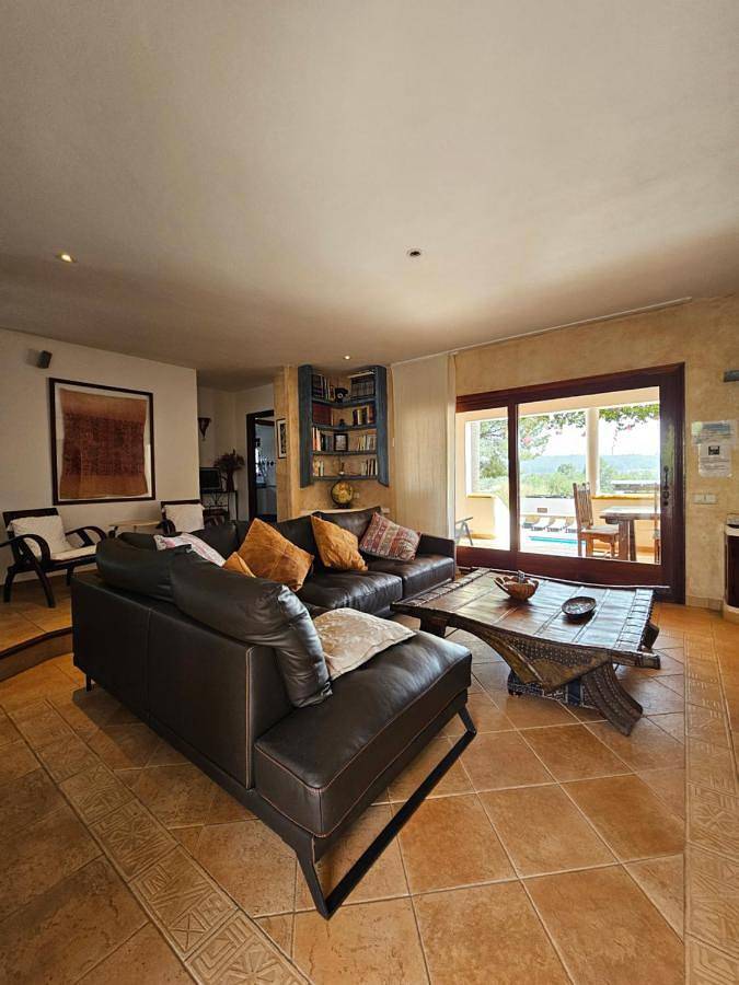 Location de vacances pour 13 personnes, avec piscine ainsi que jardin et vue, animaux acceptés à Santa Gertrudis de Fruitera - 3