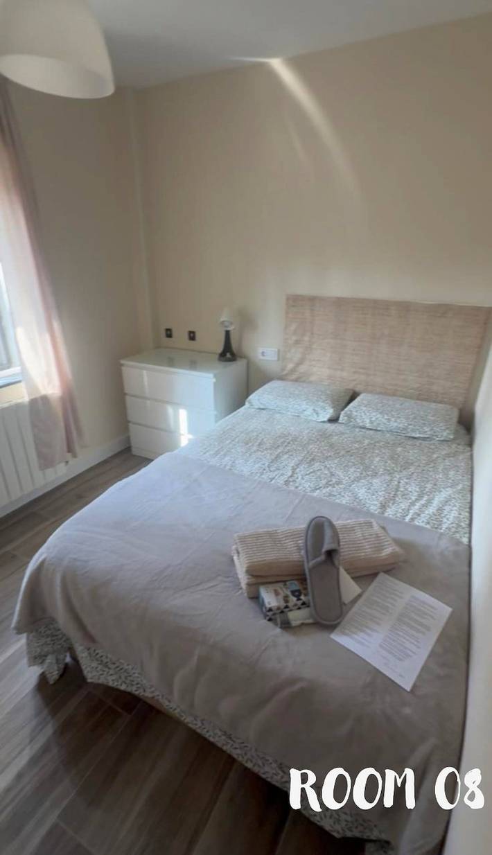 Room for 1 people - 1