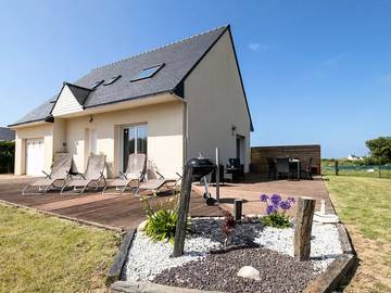 Location de vacances pour 6 personnes, avec jardin dans Plage Vougot Plouguerneau