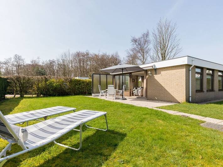 Ferienhaus für 4 Personen, mit Garten in Renesse