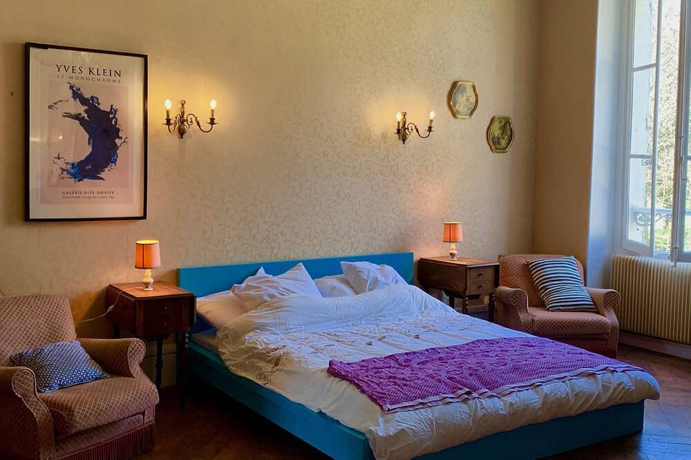 Yxie - Manoir des Arts - with different meeting rooms in Villeblevin, Yonne