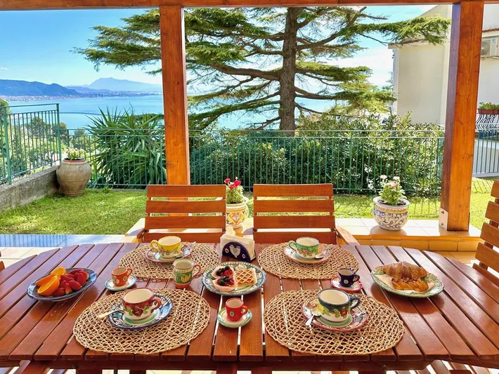 Villa for 4 people, with pool and view as well as garden - 1