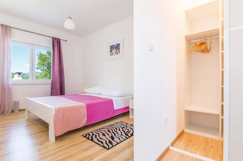 Beautiful home in Blato na Cetini in Dalmatinisches Zagora