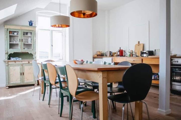 Ferienwohnung für 11 Personen, mit Balkon in Gera