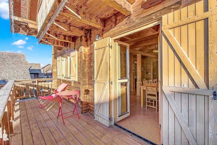 Chalet pour 7 personnes, avec Balcon et Jacuzzi ainsi que Jardin et Sauna dans La Joue du Loup - 2
