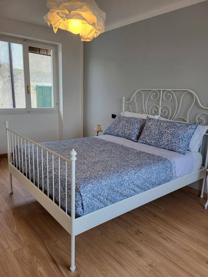 Gîte pour 4 personnes, avec Balcon ainsi que Terrasse et Vue à Bolzano Novarese