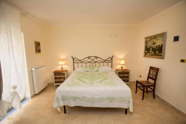Location de vacances pour 3 personnes, avec balcon à Canosa di Puglia - 2