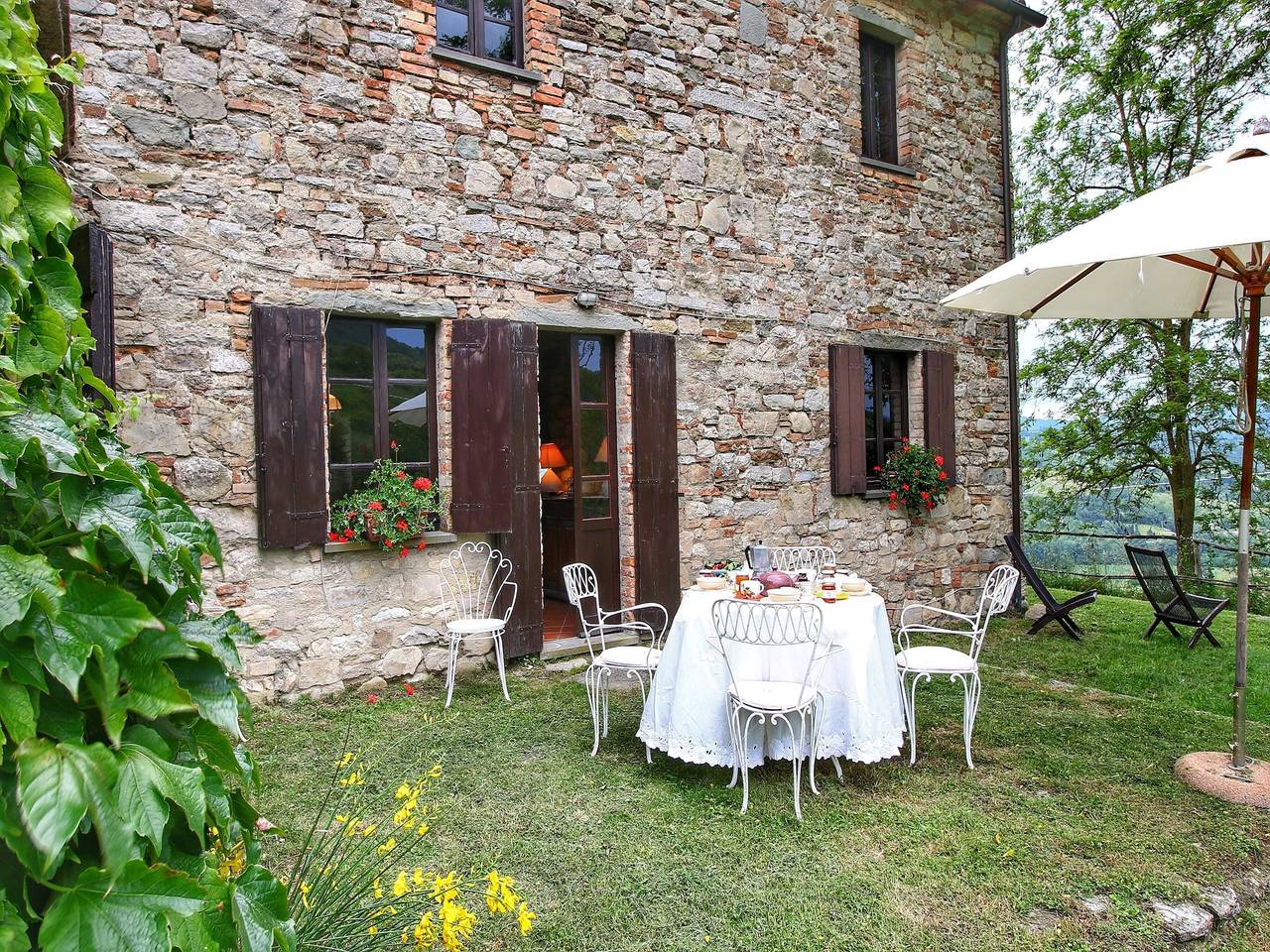 Bauernhaus in Umbrien mit Gartenblick in Umbertide, Valtiberina